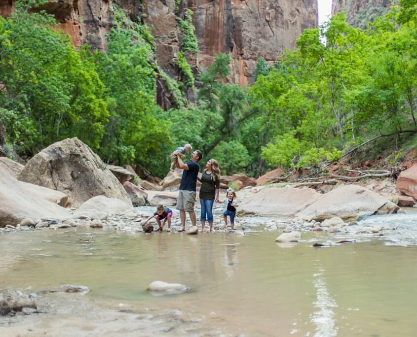 Zion Adventure Photography family picture